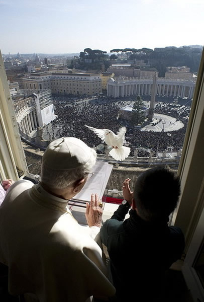 �̻ʺ��Աߵ�С�к�һ��ŷ��˺�ƽ��