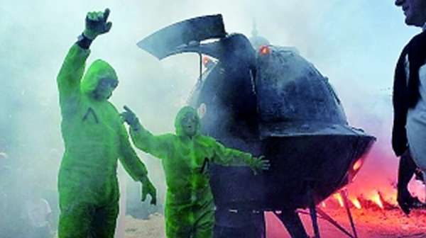 法国小镇阿里斯修建UFO降落场迎接外星人