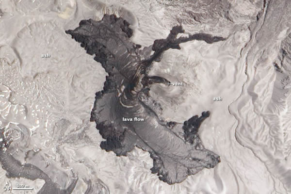 ƬпԿҮΤɽϵİɫҺΧǳɫɽҼ״γա