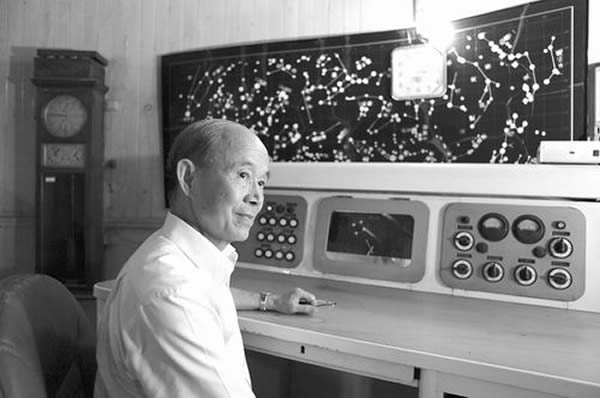 ��˼�����Ͻ�ɽ����̨