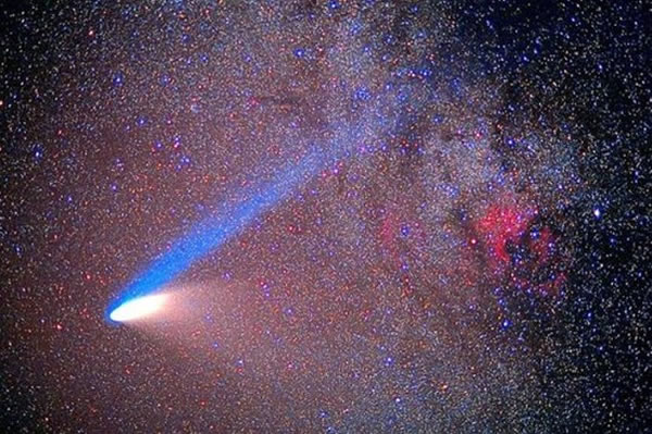 1997�꺣��-�������ǵִ���յ㣬���������Ƕ������˷ɴ��Ĳ��룬40�����ֱ��ʹ֮����Ϊ��������