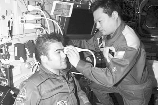 太空失重环境对宇航员视力产生不良影响
