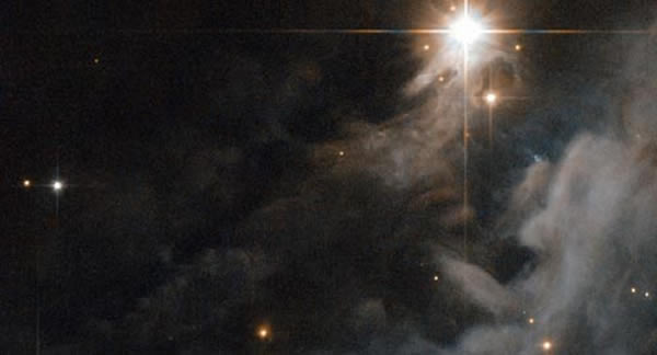 科学家利用位于西弗吉尼亚州的“绿岸”射电望远镜在距离银河系中心很近的一片星际气体云当中发现了能形成氨基酸的前体分子