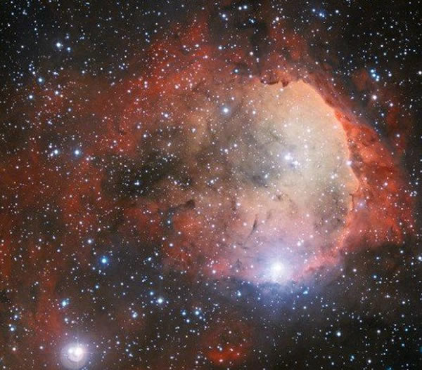 宇宙中拥有庞大数量的恒星,而它们的形成是从何时开始的呢?最新研究认为大爆炸后的10亿年,恒星开始集中诞生