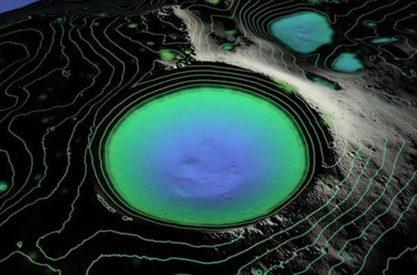 月球轨道勘测器最新拍摄月球沙克尔顿陨坑内部的高度色彩编码图像,这个陨坑是月球永久阴影区域