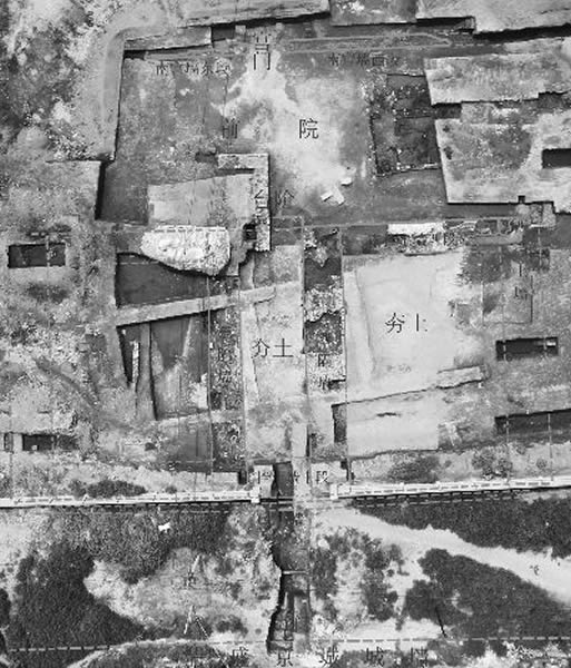 汗王宫遗址俯瞰