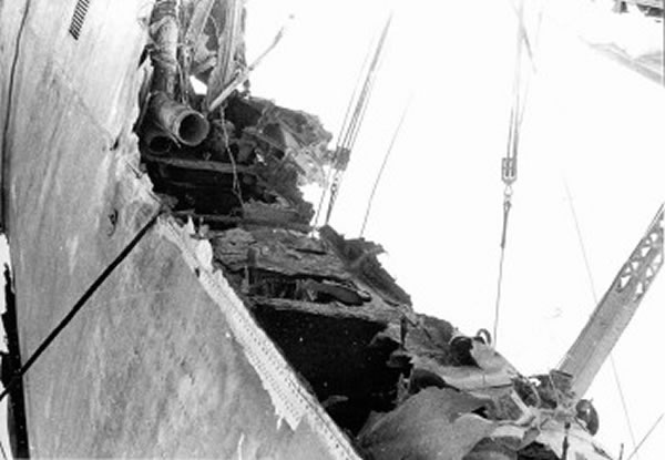 克什米尔公主号右翼爆炸部分