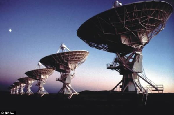 美国国家科学基金会的卡尔-G-詹斯基甚大天线阵,提供了有关新星形成所需的冷分子气体的信息