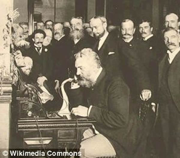 借助于现代技术,沉寂了100多年的老唱片得以再度播放