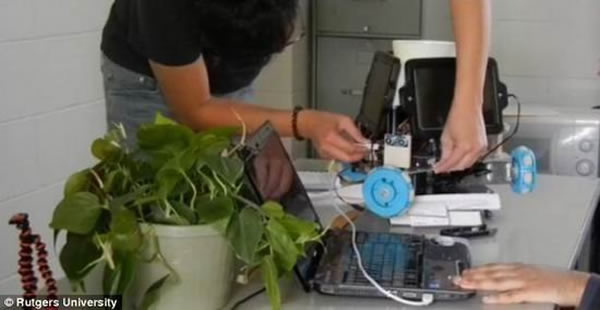 �������˿�ͨ��̫���ܳ�磬�������ӵ���USB�˿ڳ��