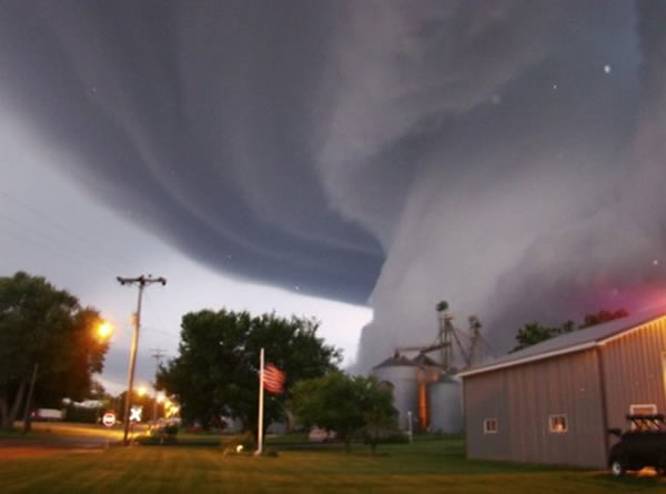 ��ǿ������һ��Сʱ���ͷŵ������൱��8�Ź㵺ԭ�ӵ�