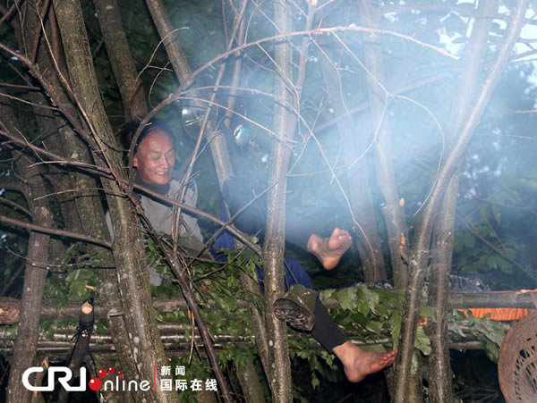 �峿��������������������