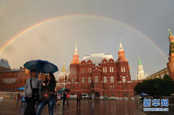 һ���ʺ��Խ����˹�׶�Ī˹�ƺ쳡�Ͽ�