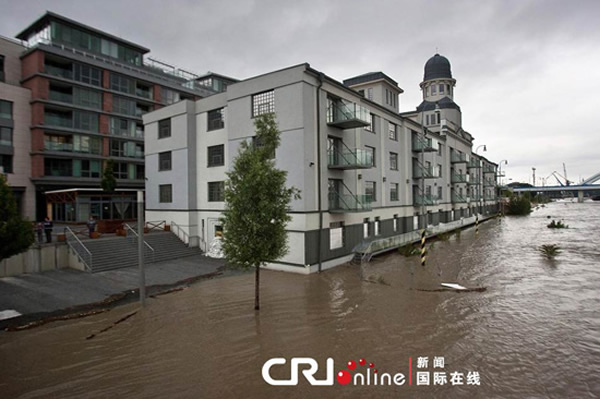 6月5日,斯洛伐克伯拉第斯拉瓦,当地遭暴雨洪水袭击。