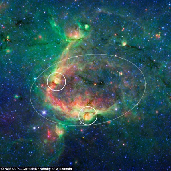 太空望远镜揭露银河系“贫瘠地区”的年轻恒星