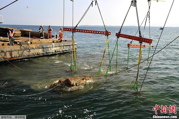 Ӣ�����̳������Ͻ����һ�ܶ�ս�¹������17��ը��