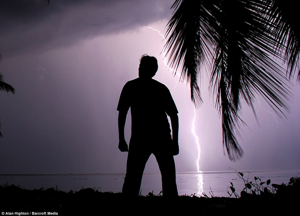 ί�������ġ�����ͨ�������硱