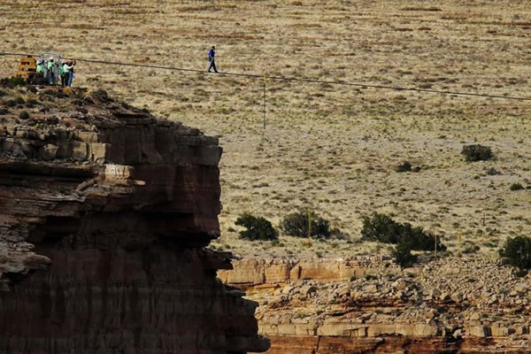 �����߿ո�˿���ݼ����•���״�ɹ���ս����������Ͽ��