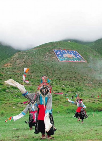 西藏制出世界最大唐卡