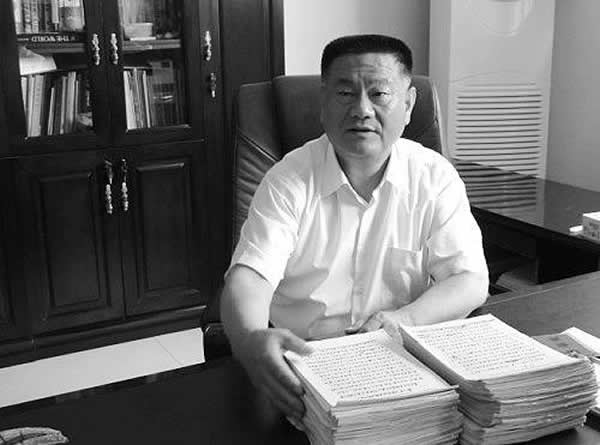 被《科学》杂志称为“恐龙王”的人——郑晓廷