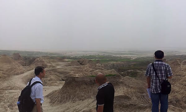 ͬ�����о�Ա�ڼ��ִ���Ұ�⿼��