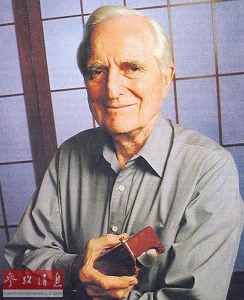 “鼠标之父”恩杰尔巴特