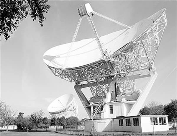 Ӣ����ѧ�ҳﱸ�����µ��о�����ٽ��������ǻ۵�̽��