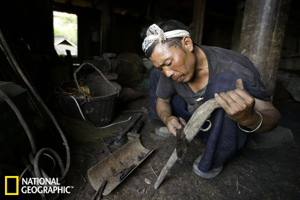 探访中国唯一持枪村落:贵州省岜沙村