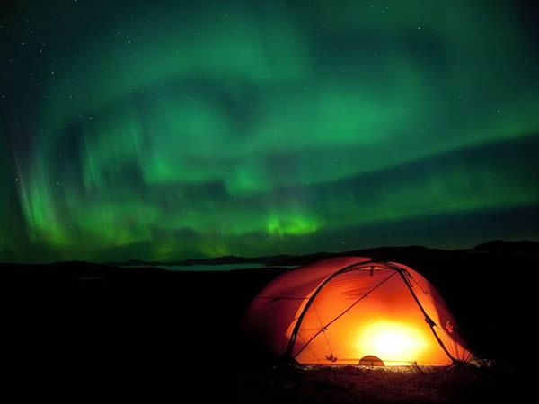 极光(南北半球的高纬度地区)