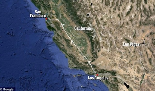 旧金山与洛杉矶之间旅程即便是飞机也需要一个半小时,但是超级列车只要半个小时