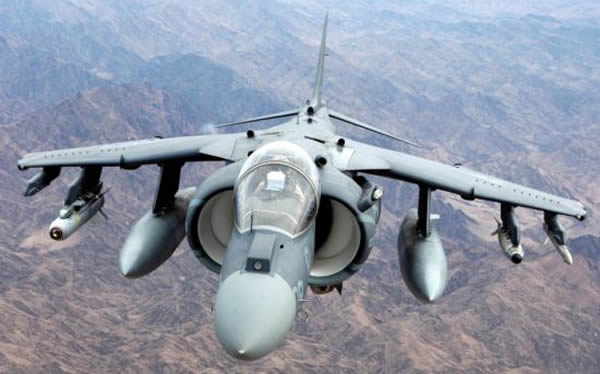 美军AV-8B攻击机