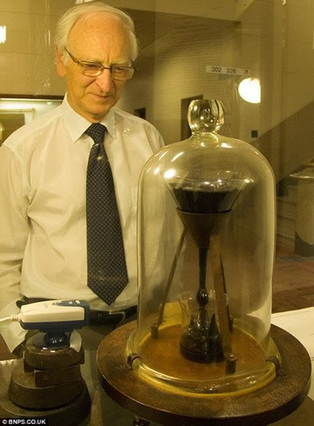 ����������ϵ�����ʵ����1927��Ĵ���������˹-���ڶ����ڽ��е�