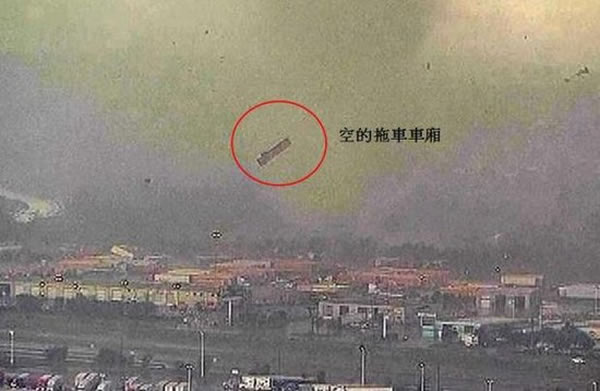 龙卷风的最高风速可达每小时480公里