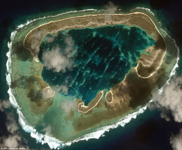 位于太平洋的迪西岛,它是皮特凯恩群岛上的一个无人居住环礁岛