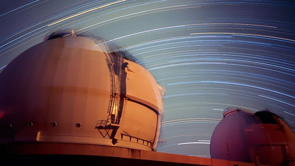 E-ELTԶľƬֱĿ1ź2Զ3˿ѧϣ۲⵽20Զǡ