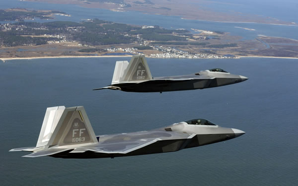 F-22战斗机是全球顶尖战机,它是“臭鼬工厂”研发的最著名武器之一。