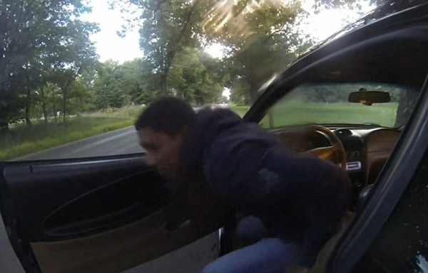 Ƶ¼Ӣһʻ幫·ײһͷ¹ľ