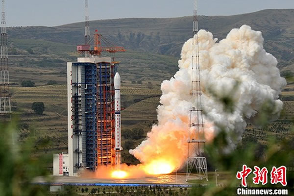 中国成功发射第三颗“风云三号”气象卫星