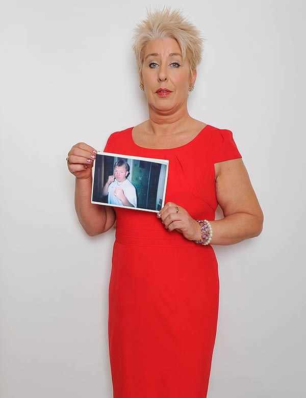 英国一名女子已故男友鬼魂经常出现吓跑情敌