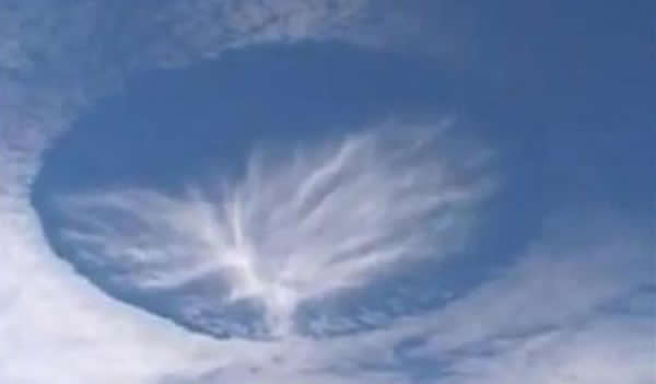 墨西哥上空的诡异云团