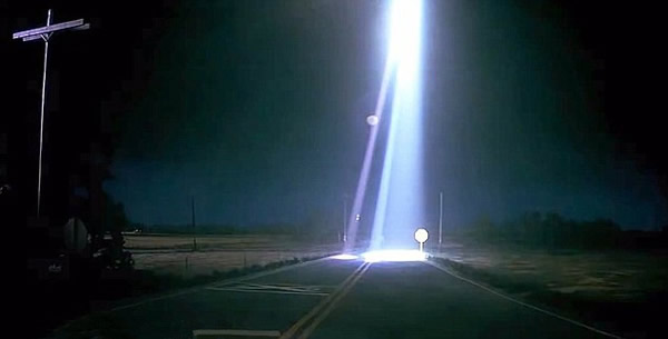 外星人飞船降临情景