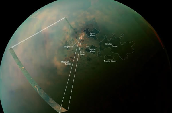 这张假彩色图像由美国宇航局卡西尼飞船拍摄,展示土星最大的卫星土卫六上的大量湖泊群及其周围区域的不同物质组成