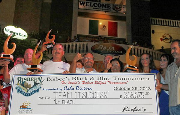 ī������������Ů�ӵ���һ��351�������ɫ������