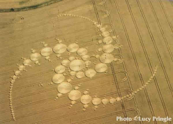 资料图片:麦田怪圈