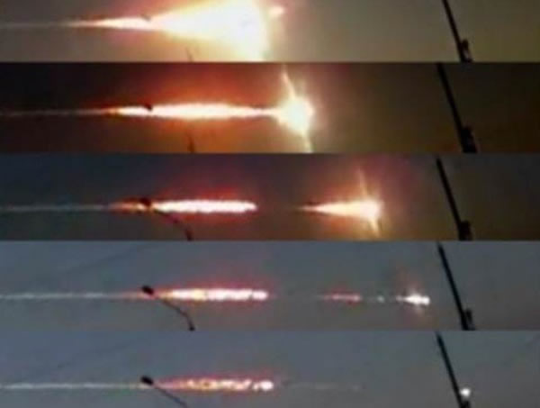 一位称为亚历山大•伊万诺夫的俄罗斯人拍摄到陨石解体的瞬间,图中显示的解体过程为2.4秒