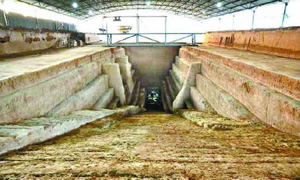 �ܲٸ���Ĺ��