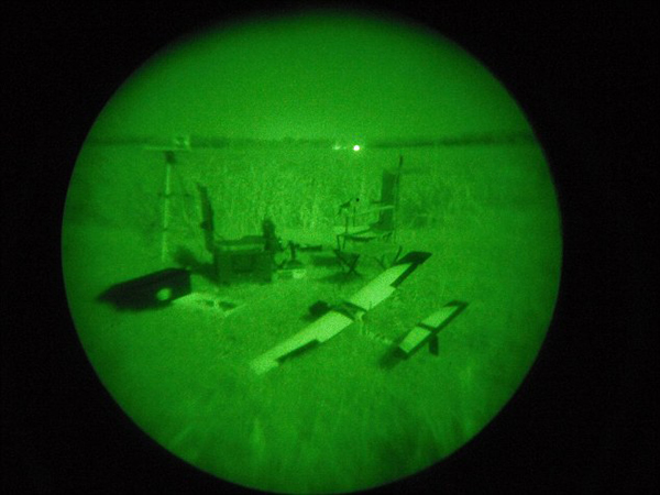 �������˽�ң�طɻ�6���²���300ͷҰ��