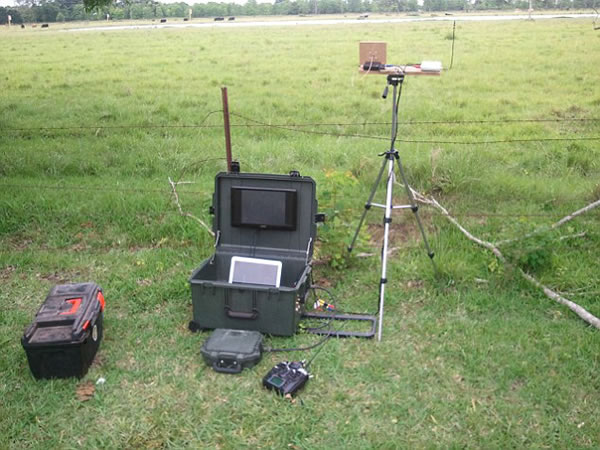 �������˽�ң�طɻ�6���²���300ͷҰ��