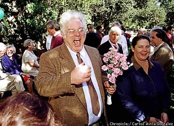 1998�꣬Robert Laughlin���Լ����ŵ����������ף��ʽ��