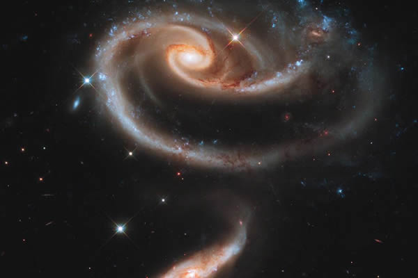 Arp 273ϵõϵ